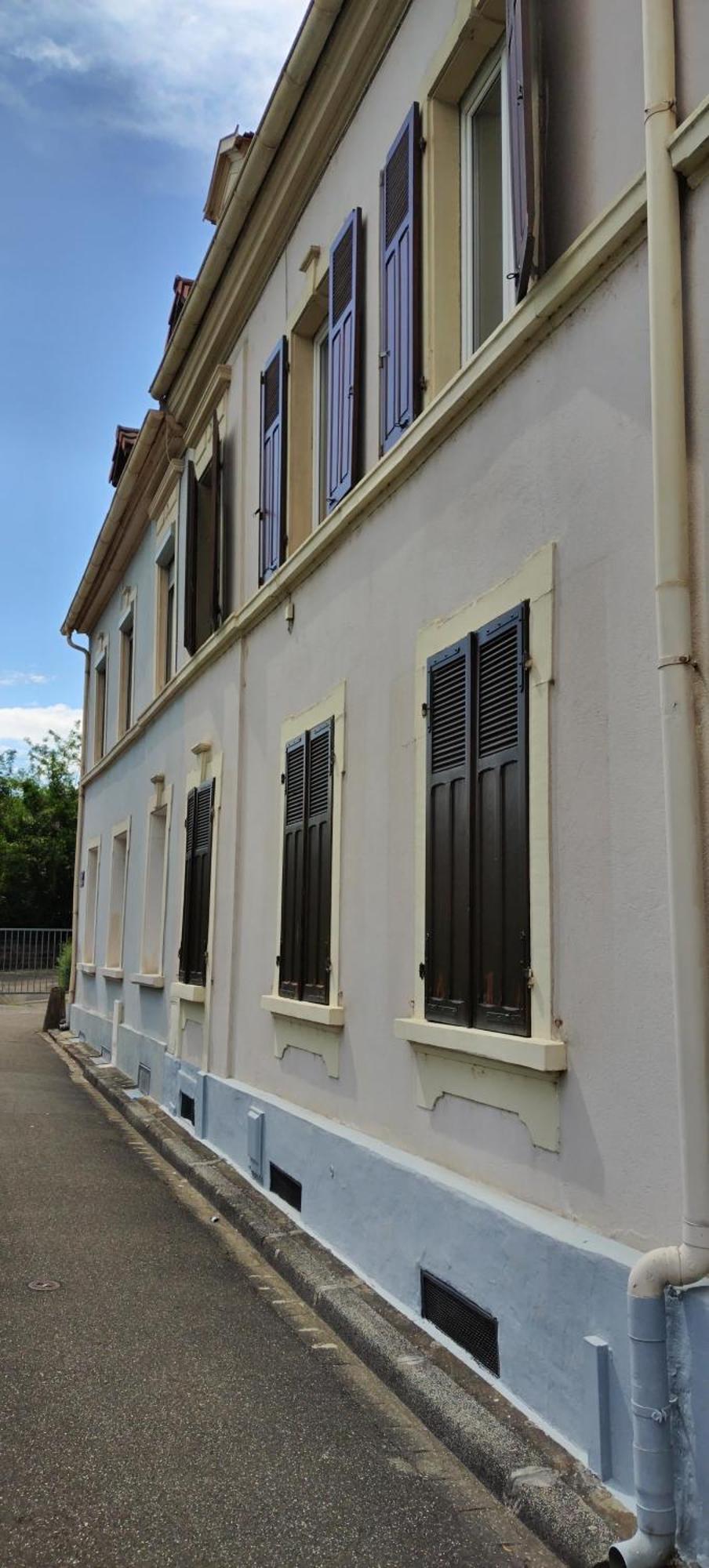 Appartement Entier, Proche Tram-Train Et Commodites, Parking Gratuit Mulhouse Exterior photo